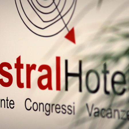 Mistral2 Hotel Oristano Eksteriør billede