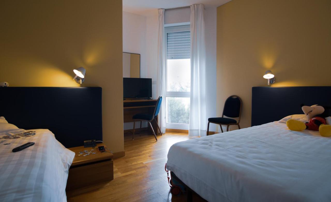 Mistral2 Hotel Oristano Eksteriør billede