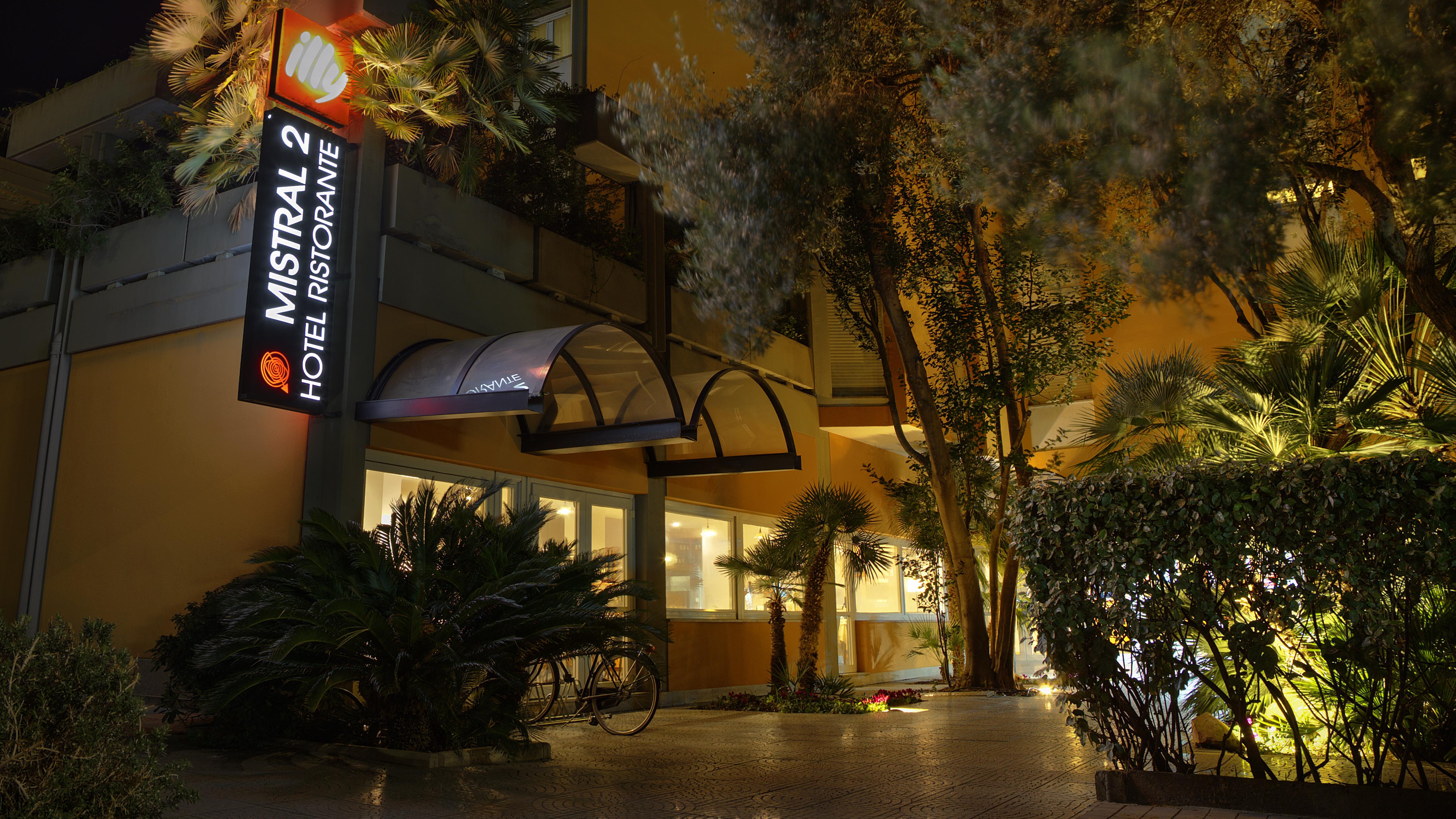 Mistral2 Hotel Oristano Eksteriør billede