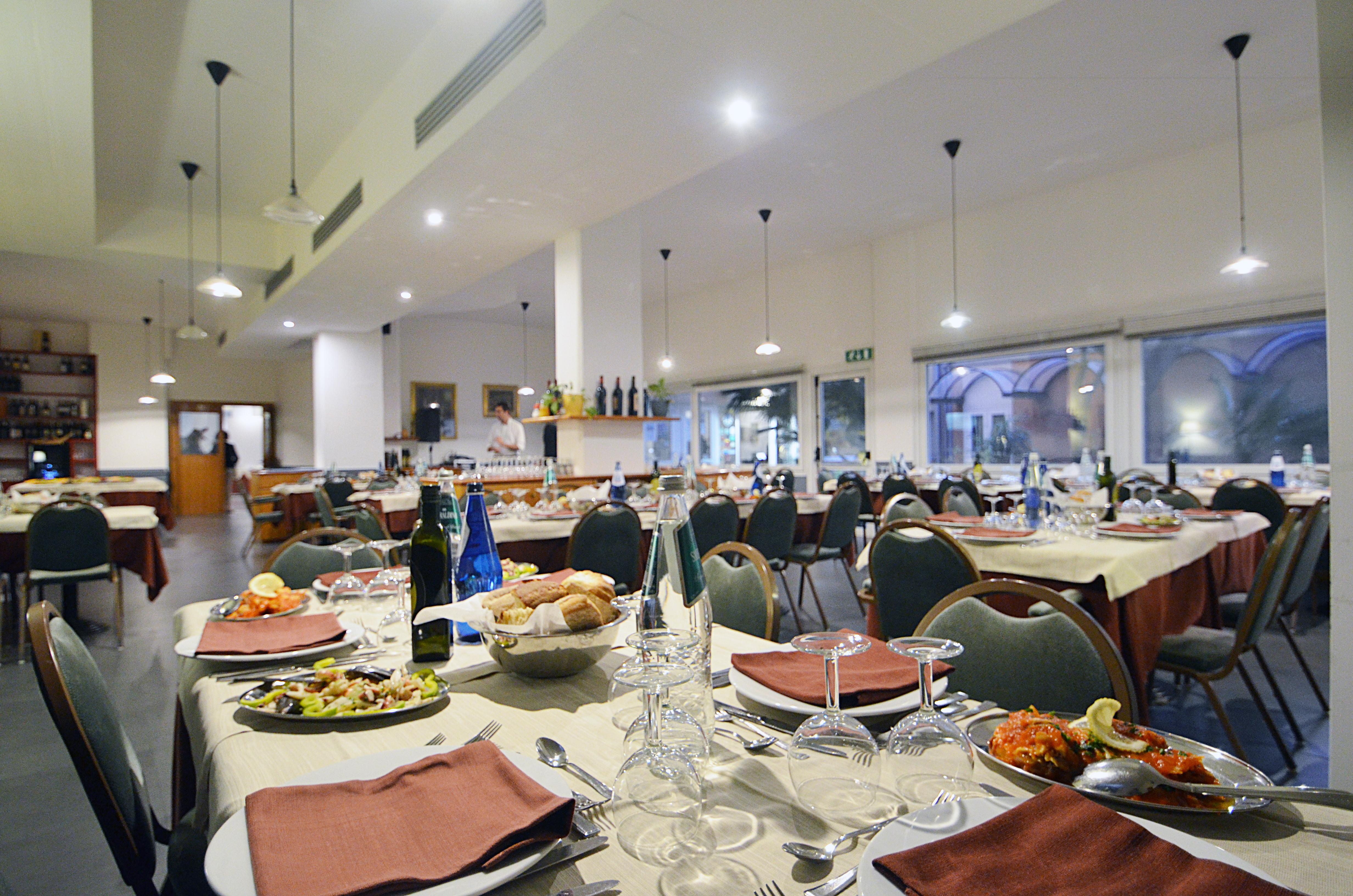 Mistral2 Hotel Oristano Eksteriør billede