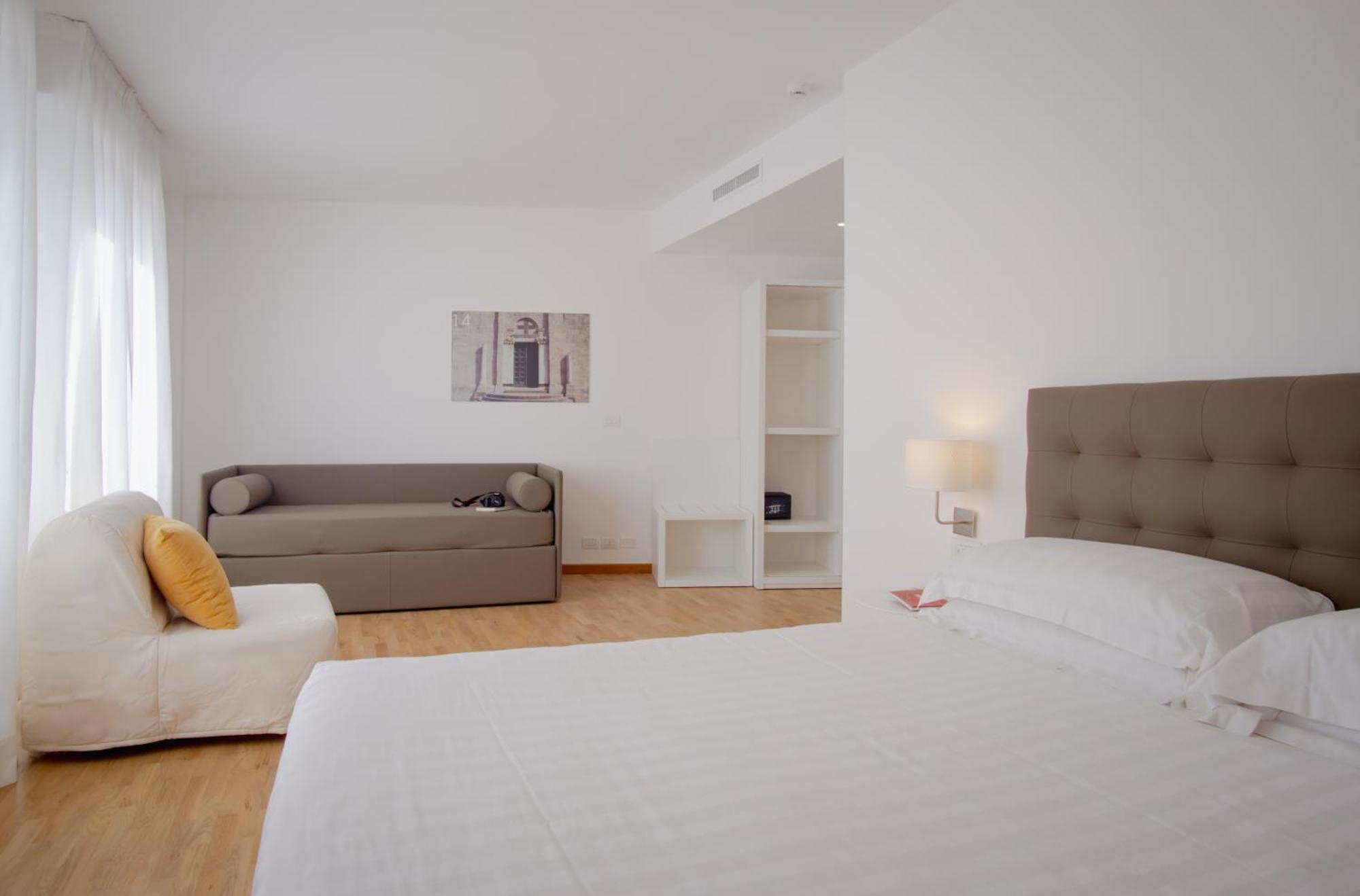Mistral2 Hotel Oristano Eksteriør billede